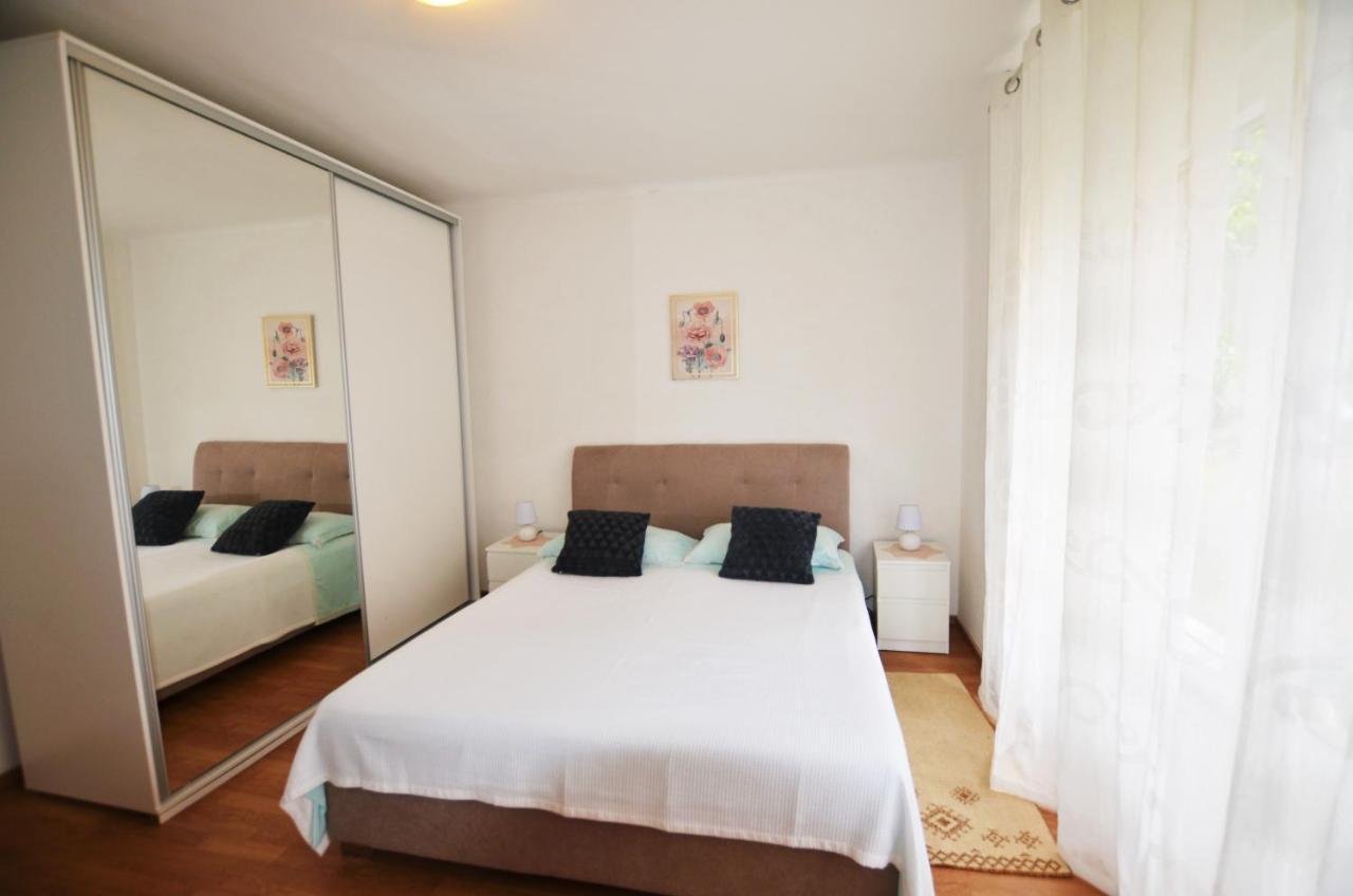 Apartment Leo อูมัค ภายนอก รูปภาพ