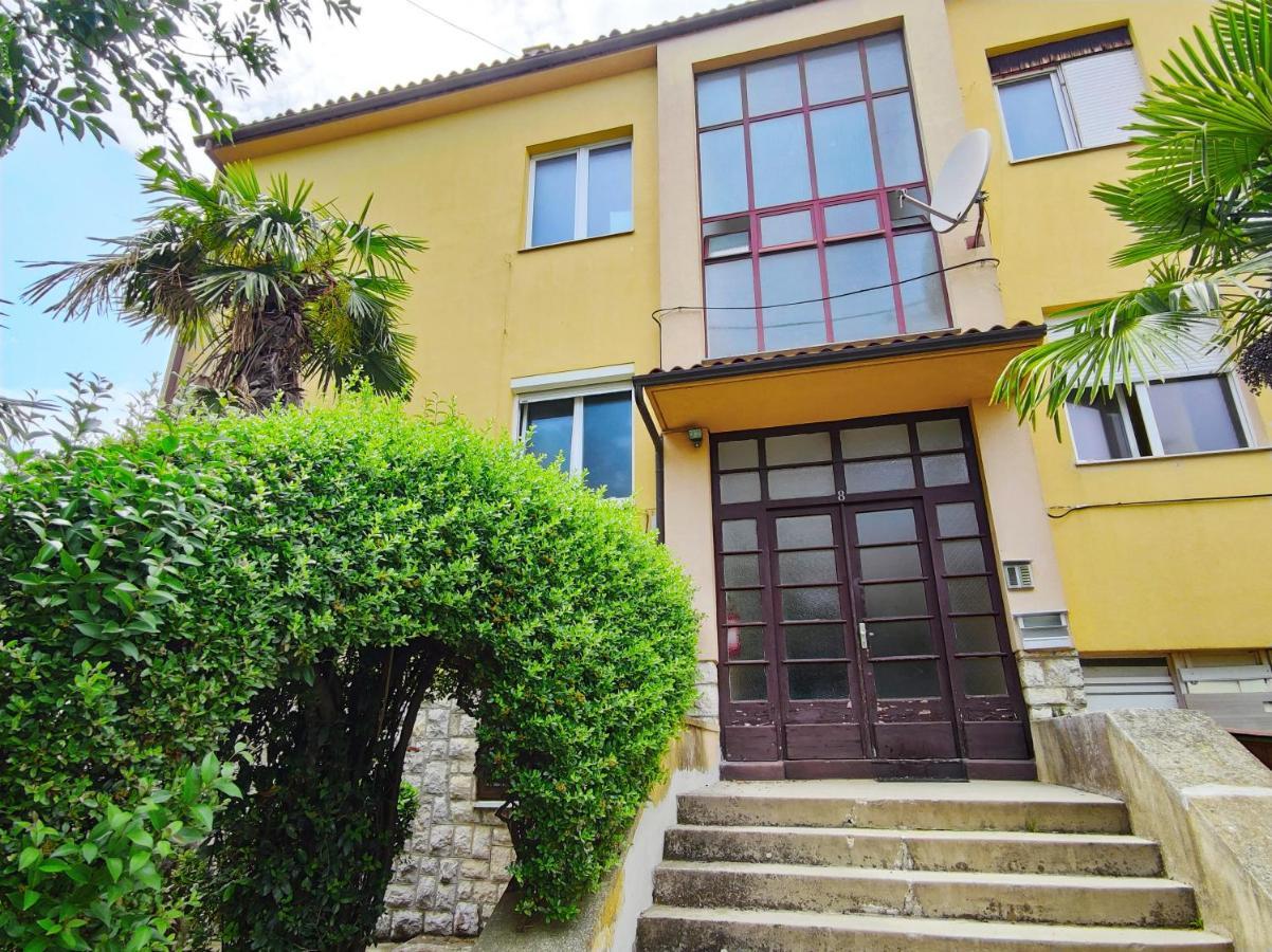 Apartment Leo อูมัค ภายนอก รูปภาพ
