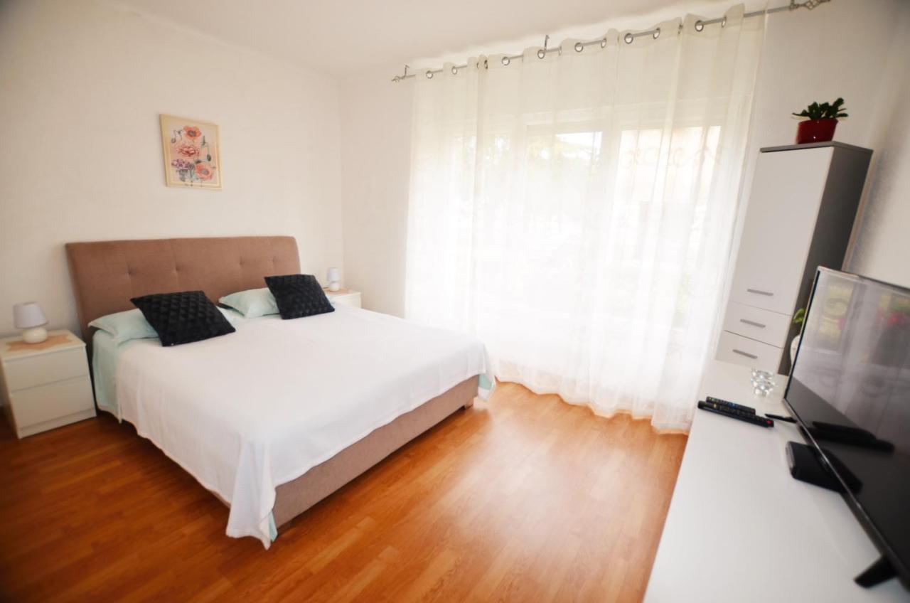 Apartment Leo อูมัค ภายนอก รูปภาพ