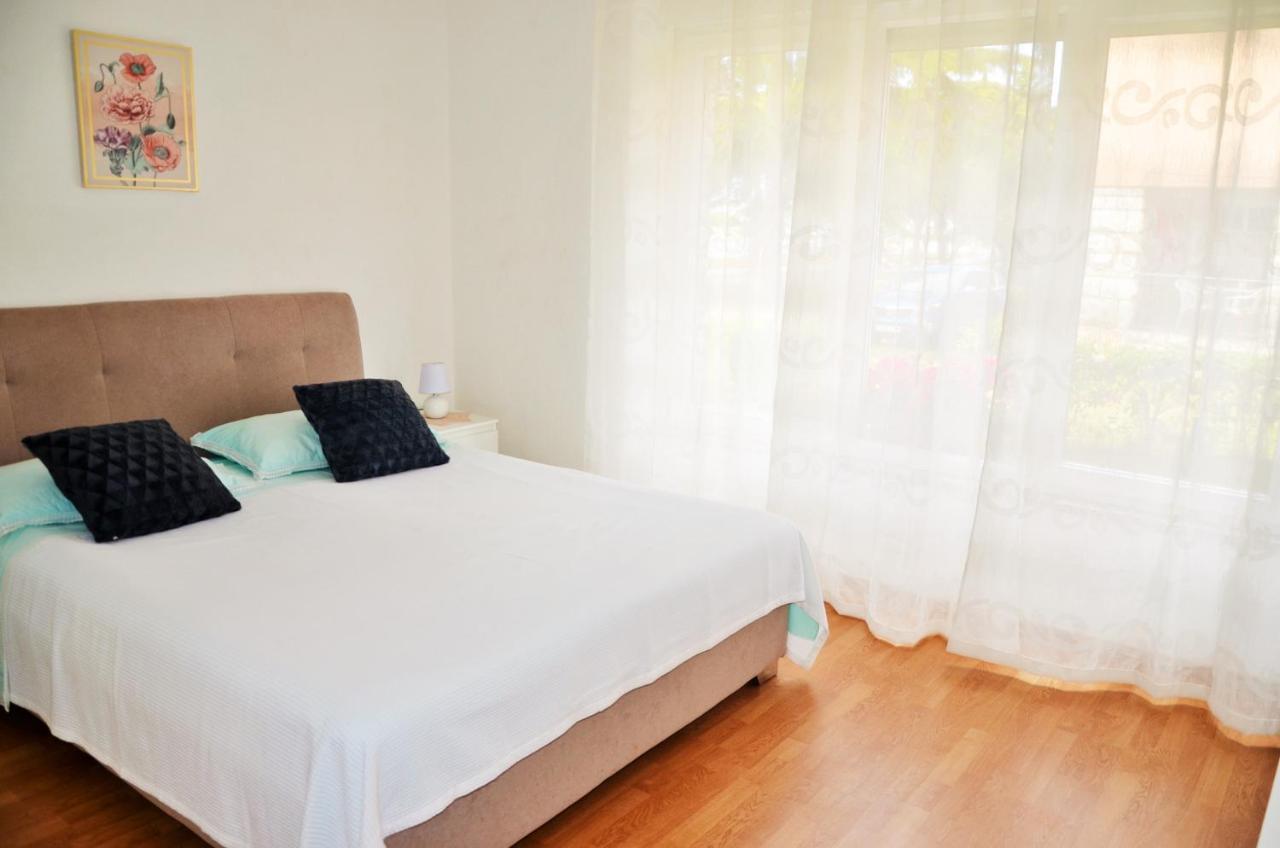 Apartment Leo อูมัค ภายนอก รูปภาพ